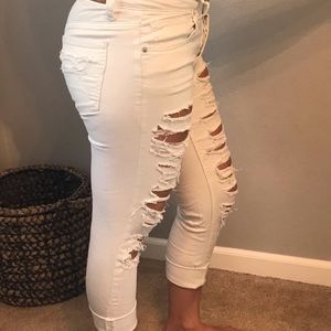 White Tomgirl jeans